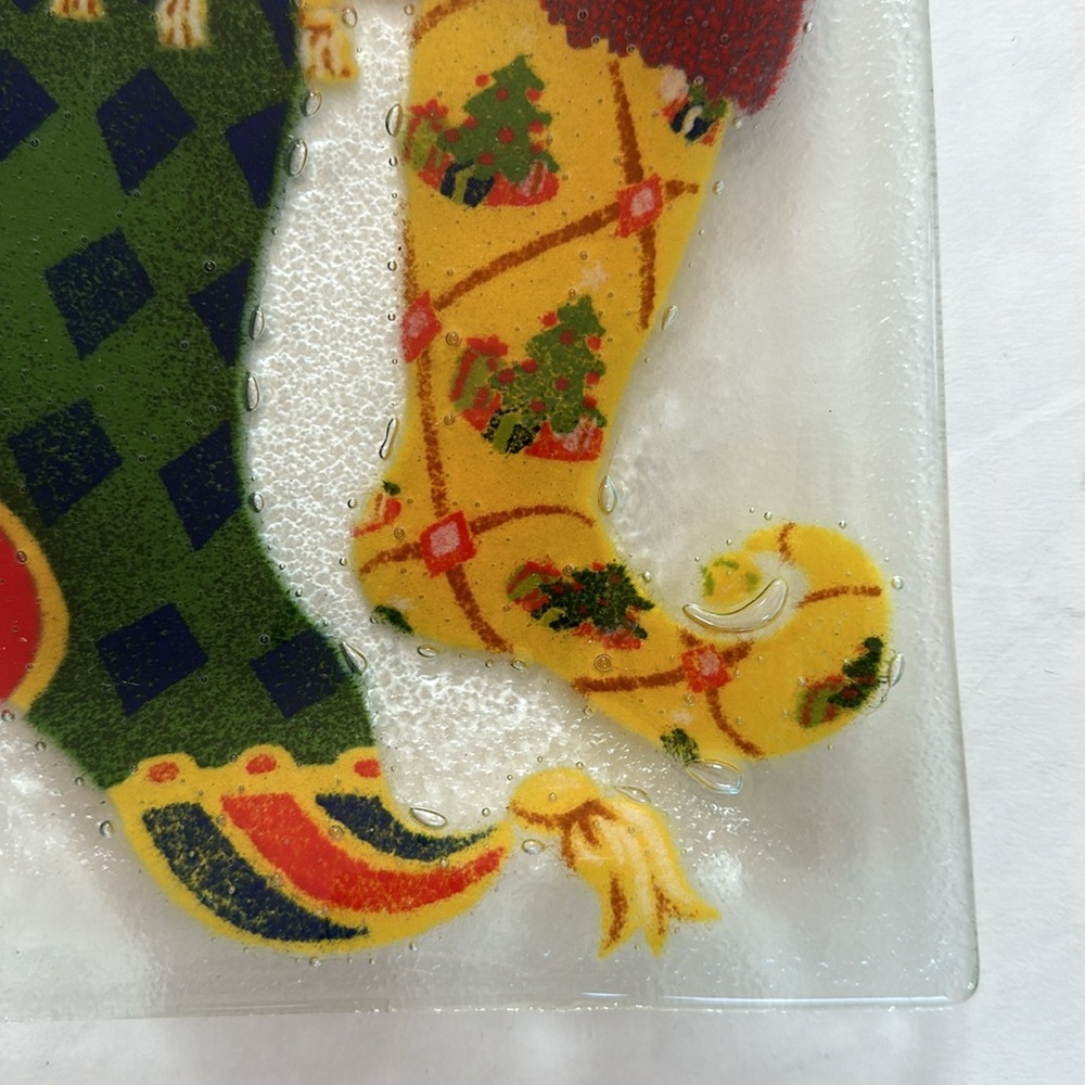 Peggy Karr fused glass Christmas Stocking serving dish. - Picture 5 of 7